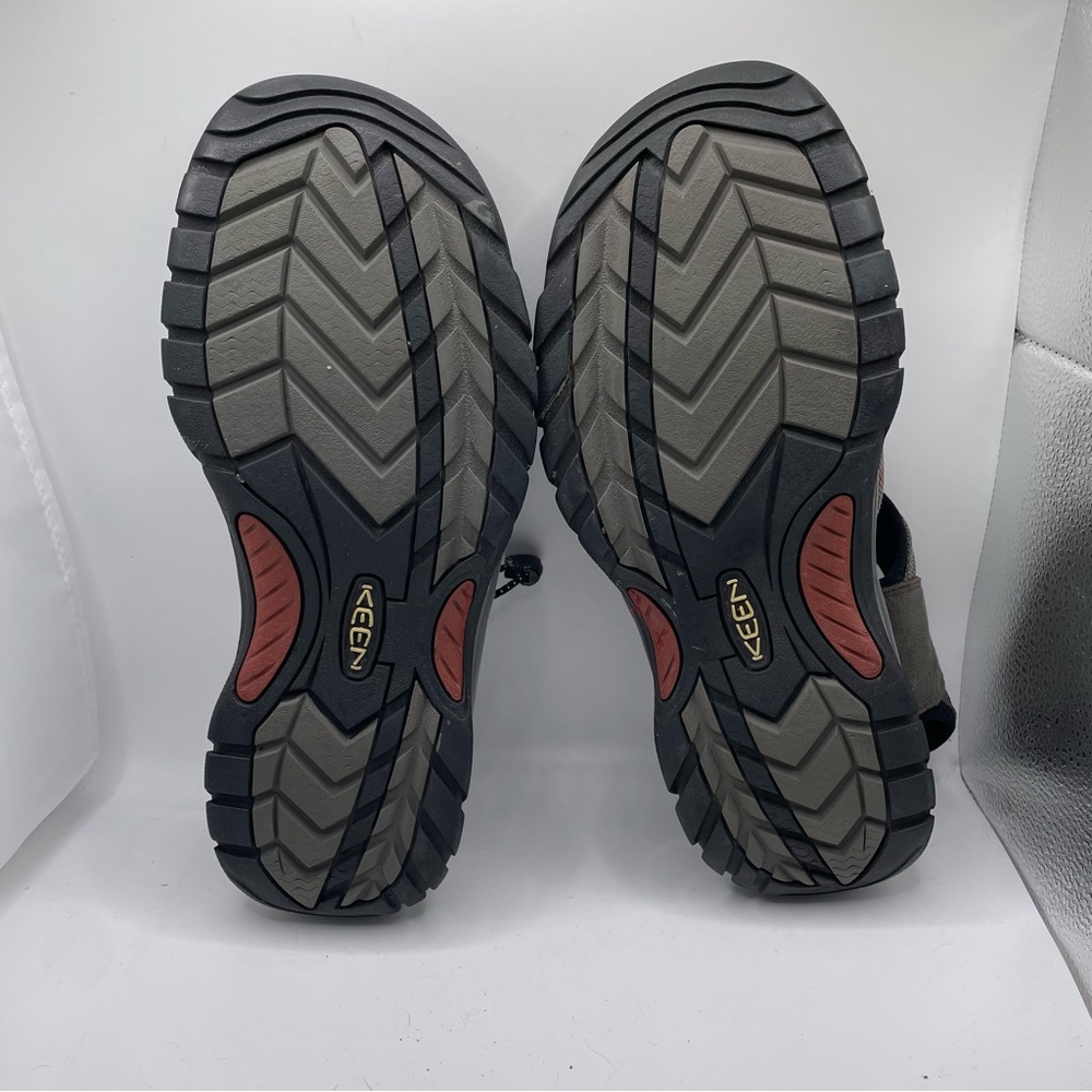 Keen Newport Men's Size 11 Gray Sandals Hiking Waterproof Activewear Outdoors - Picture 7 of 7